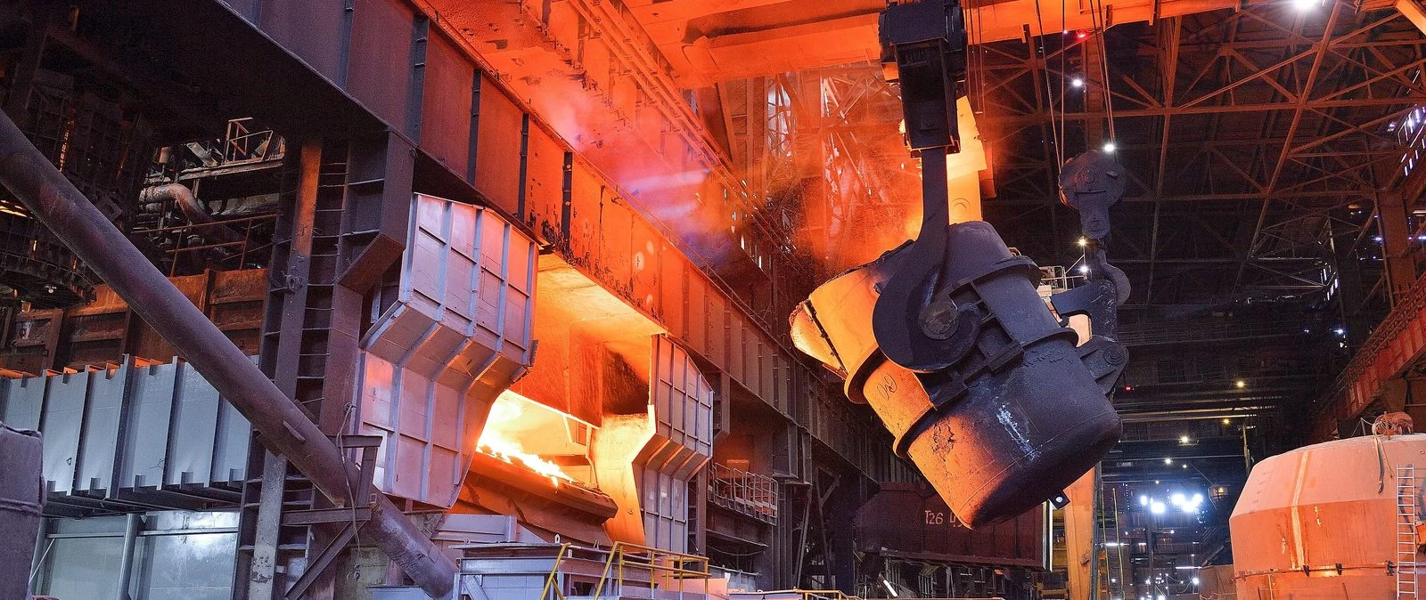 Molten steel being poured in a converter shop