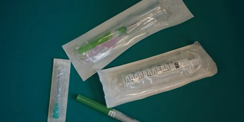 Sterile single-use medical components