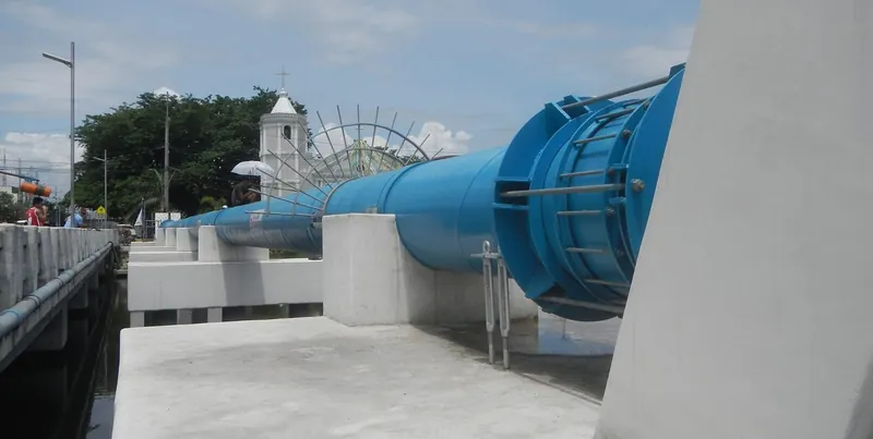 Large-diameter water supply pipelines